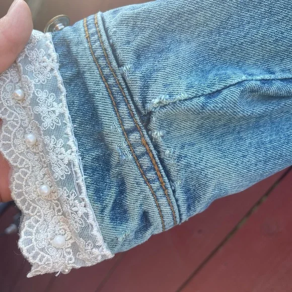 Blue and White Cropped Jean Jacket with Distressed Details - Picture 9 of 11